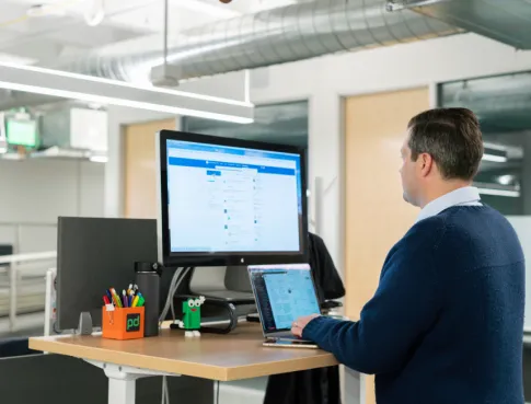 LinkedIn, le nouveau terrain de jeu des commerciaux qui veulent d&eacute;crocher des rendez-vous